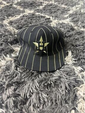 Houston Astros Fitted Hat Cooperstown Collection 7 1/8 Twins Enterprise Black